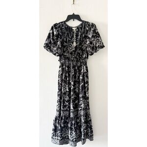 NEW Max Studio Black & White Floral Short Sleeve Maxi Dress Size Small (S)